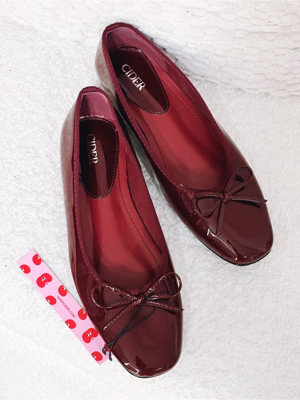 Cider 39 NWT Burgundy Patent Square-Toe Ballet Flats with Bow
